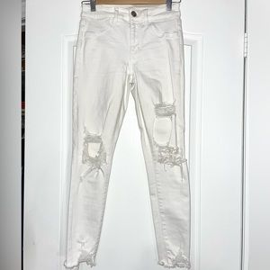 Distressed White American Eagle Jeans